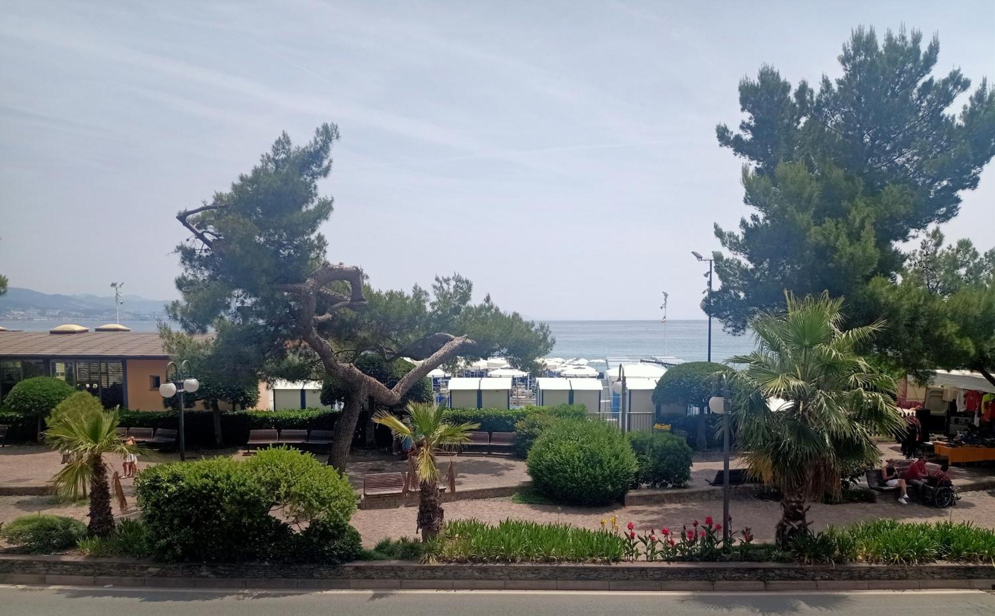 Hotel Serena Аренцано Экстерьер фото